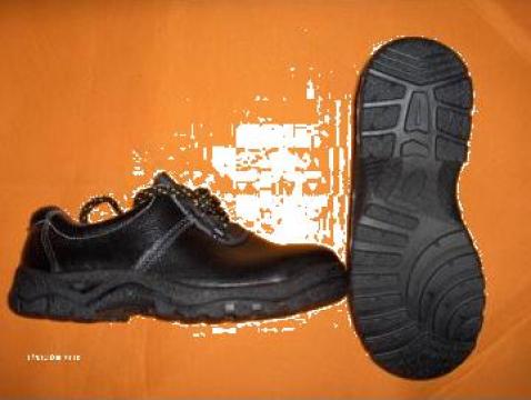 Pantofi cu talpa injectata de la Mold Lyne Srl