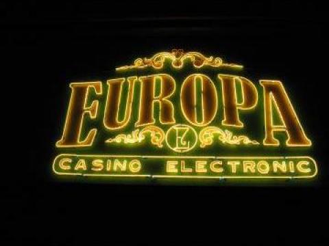 Servicii de distractie, jocuri de noroc, biliard, rulete de la Centru De Distractii Europa [fost Bingo Europa] Galati
