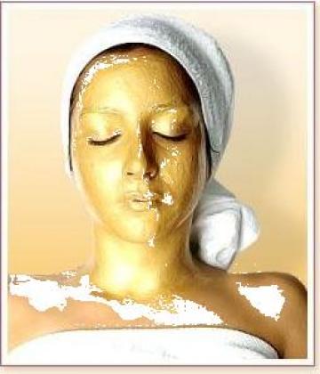 Tratament facial cu masca de aur de la Sanozzon