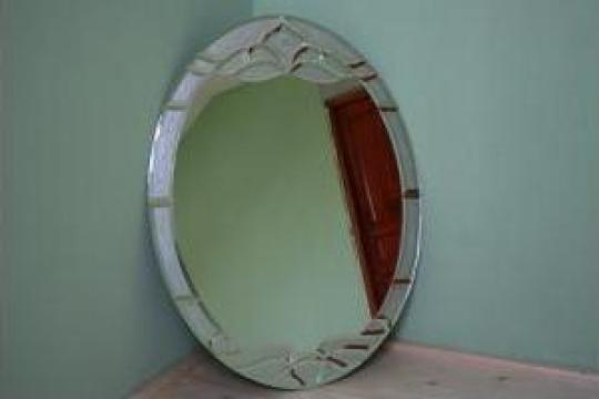 Oglinda fatetata de la P.f.a. Rob-Sonea Oana