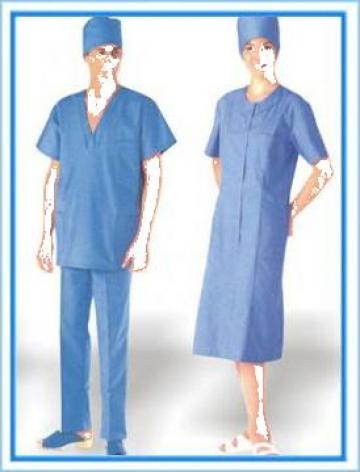 Uniforma pentru spital albastra de la Johnny Srl.