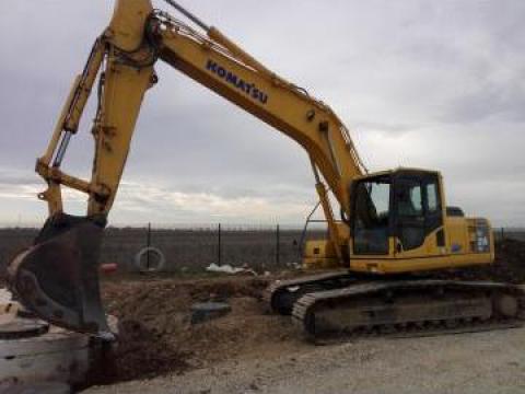 Inchiriere excavator pe senile Komatsu PC210-8 de la Eubau Tech Industry Srl
