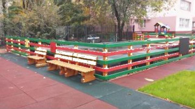 Imprejmuire gard lemn colorat C50 de la Sc City Park Srl