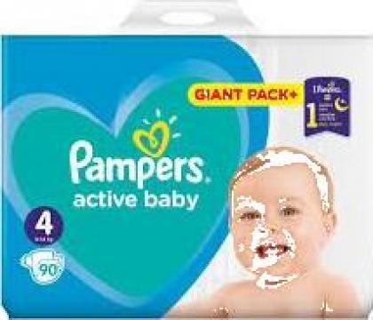 Scutece copii Pampers Giant Pack