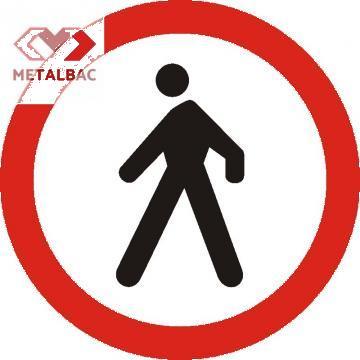 Indicator rutier Accesul interzis pietonilor, C10 de la Metalbac International Srl