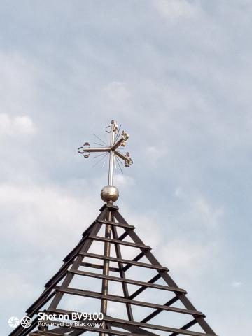 Cruce tridimensionala pentru turla biserica din inox de la Forjart Srl