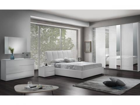 Dormitor Elsa, alb, pat 160x190, dulap cu 3 usi culisante de la CB Furniture Srl