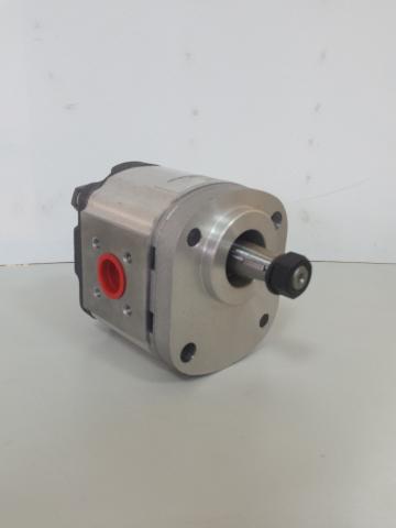 Pompa hidraulica Case IHC 3142097R91 de la SC MHP-Store SRL