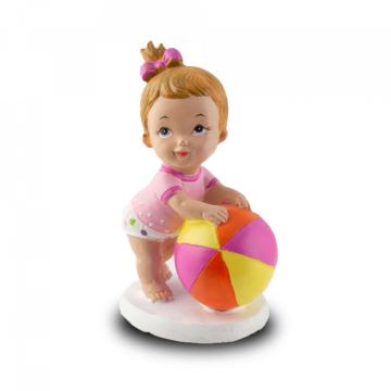 Figurina Bebe cu minge - deKora de la Lumea Basmelor International Srl
