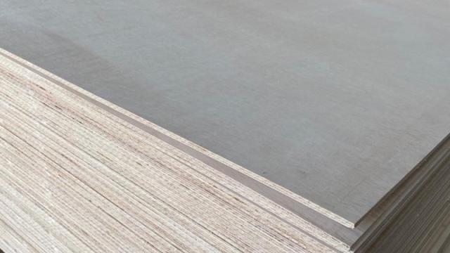 Placaj Albasia BB/CC 18mm 2440x1220mm de la URBANIX SRL
