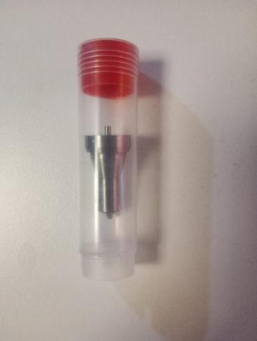 Duza injector motor japonez Yanmar L40 L70 de la Kubo Yanm Industrial Srl