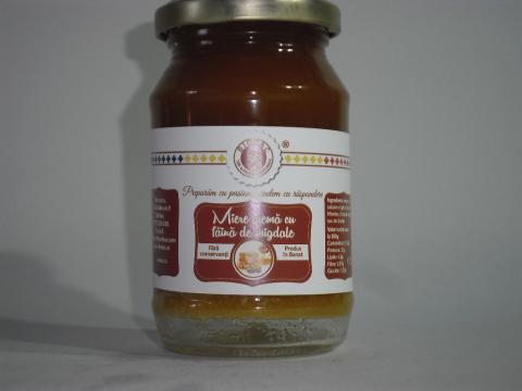 Miere de salcam cu faina de migdale de la Keka Srl