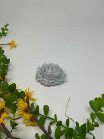 Lumanare parfumata in forma de floare, albastra