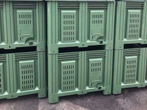 Boxpalet perforat cu patru picioare de la Inoveco Srl