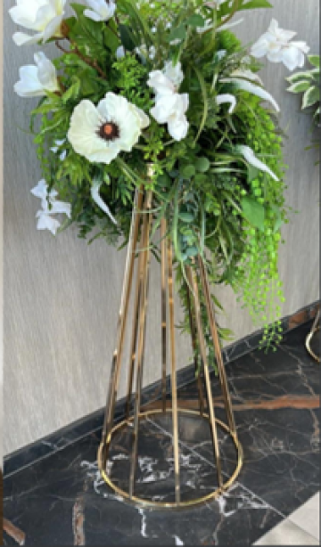 Suport metalic aranjamente florale de la M.F.L. Contract Services Srl