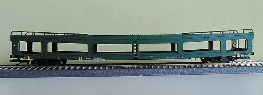 Macheta Vagon transport auto DDm, DR, Ep.IV, TT Tillig 15050 de la Hobbyplanet Romania
